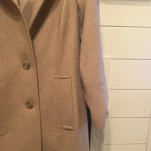 London Fog Beige/Oatmeal Winter Coat. Size XS. - Picture 5 of 9